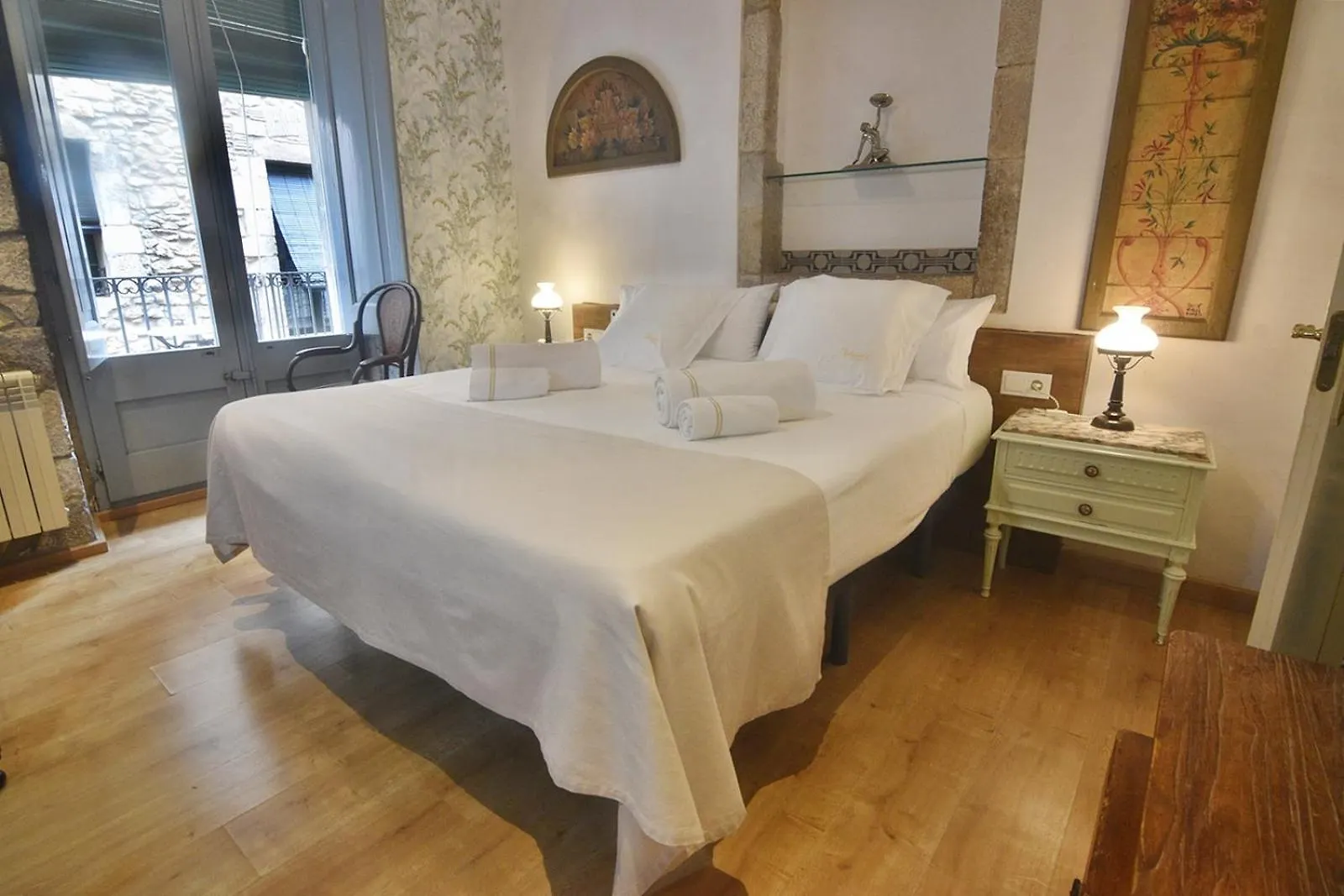 Pensio Bellmirall Girona Pensjonat